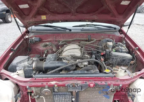 2000 Toyota Tundra Sr5 V8 z USA, uszkodzony, nr VIN 5TBBT4415YS029568